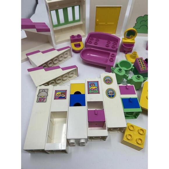 Lego Duplo Sets 2794 my house 2792 Grandma's House Incomplete approx 49 pcs - Picture 7 of 7